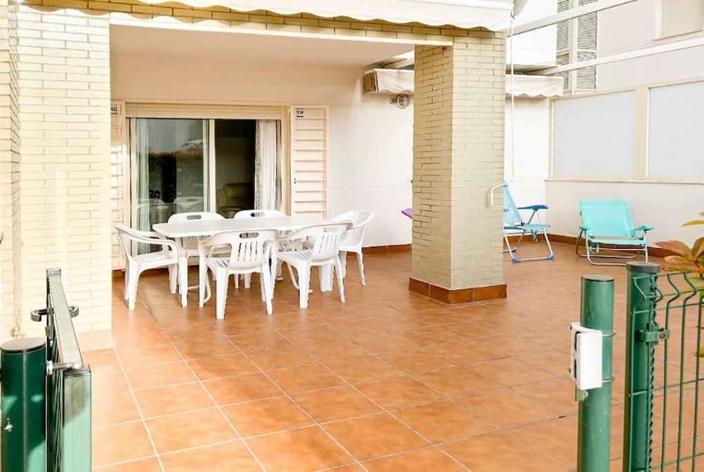 Piso Bajo 3 Habitaciones 2 Banos Y Gran Terraza Denia Exterior foto